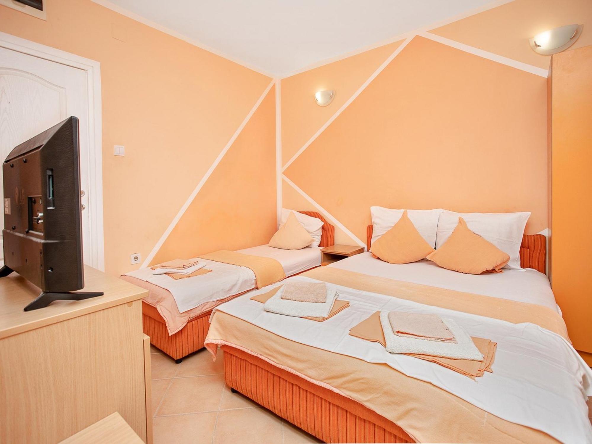 Apartments Mik5 - Famous Beach Jaz Budva Værelse billede